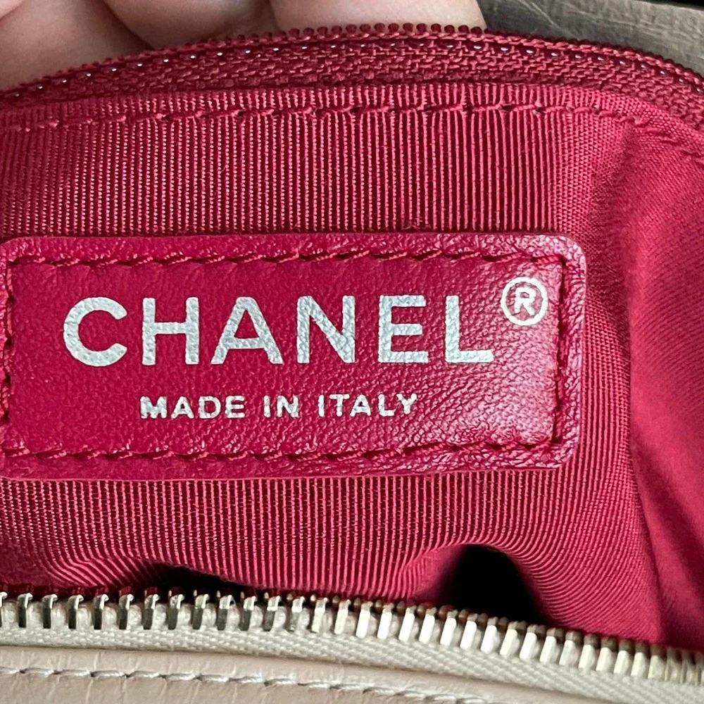 EUC Chanel Gabrielle Large Tote Beige Black - Picture 9 of 12